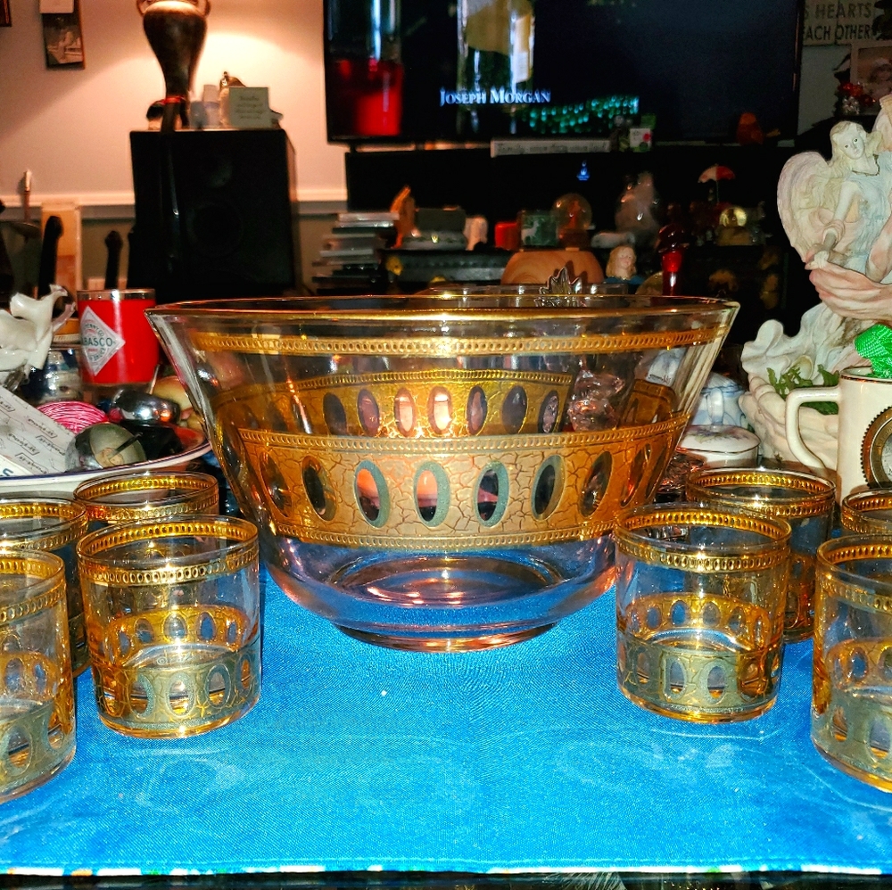 Culver Antigua Punch Bowl Set